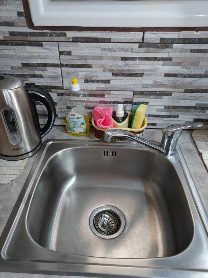 7 Stars Near Metro Apartman Athén Kültér fotó