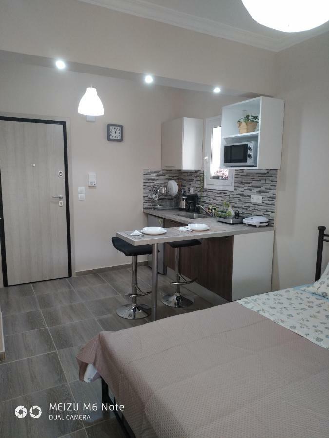 7 Stars Near Metro Apartman Athén Kültér fotó