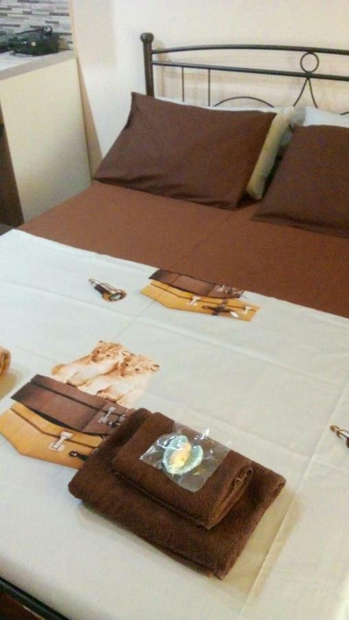 7 Stars Near Metro Apartman Athén Kültér fotó